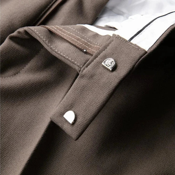 Calça de Alfaiataria Masculina Piannaro PN055 em corte slim fit, ideal para eventos formais.