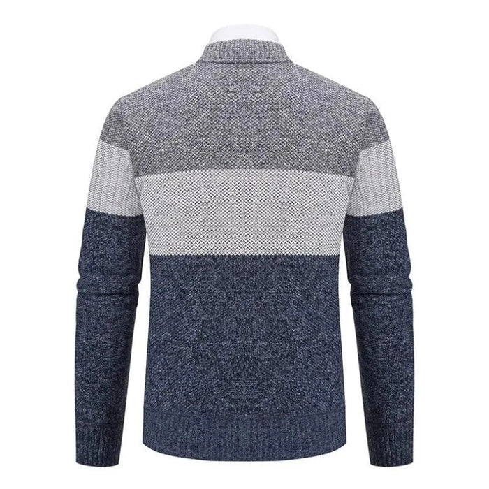 Cardigan Masculino Piannaro PN388 em poliéster e lã fina, elegante e confortável.