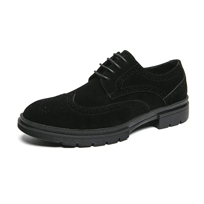 Sapato Masculino em Camurça Piannaro PN061 com design clássico e elegante