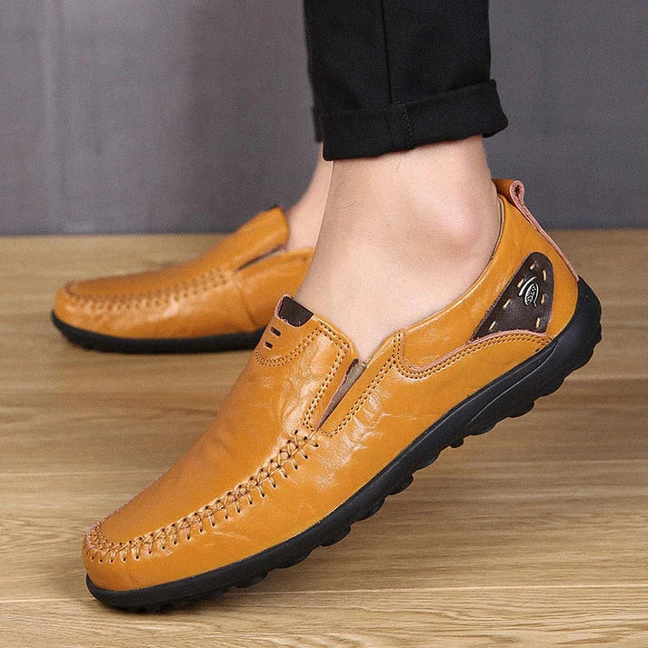 Sapato Mocassim Masculino em Couro Piannaro PN330, elegante e confortável.