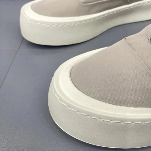 Tênis Masculino Piannaro PN260 em algodão com design moderno.