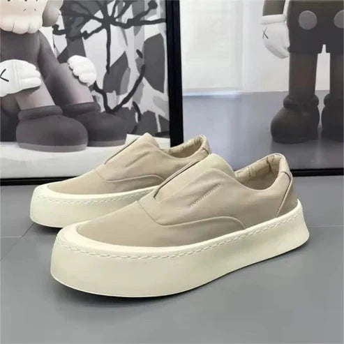 Tênis Masculino Piannaro PN260 em algodão com design moderno.