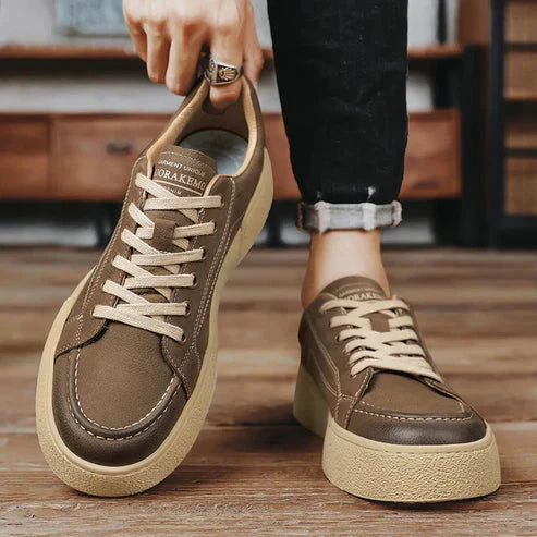 Tênis Masculino Piannaro PN275 em couro, design moderno e sofisticado.
