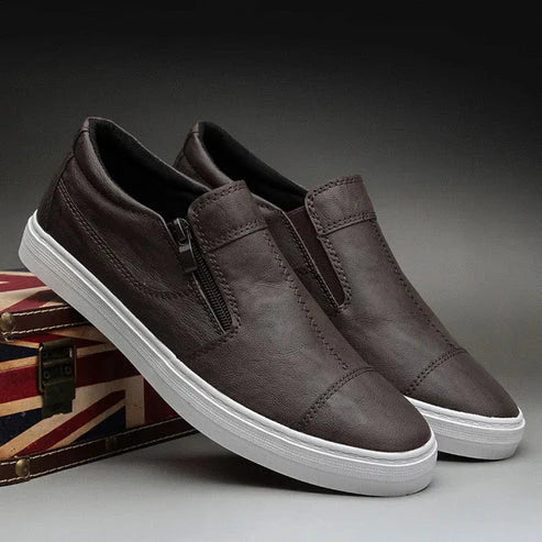 Tênis Masculino Slip On Piannaro PN329 em couro premium com design moderno.