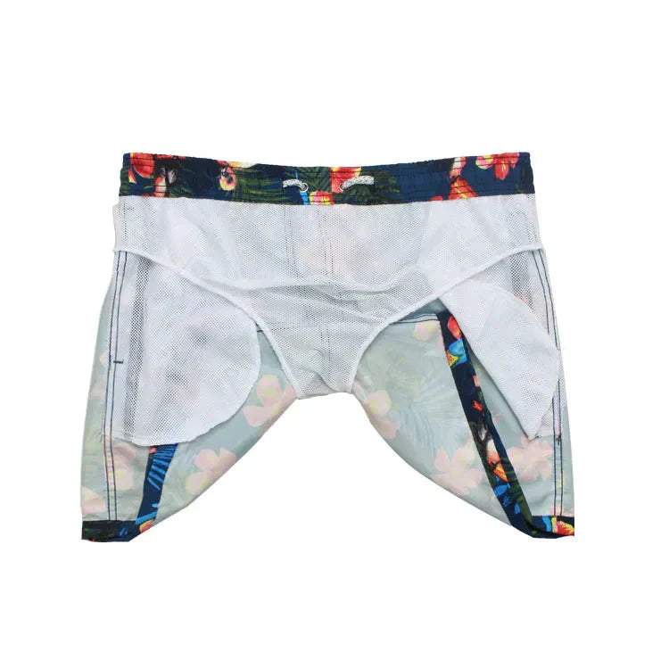 Bermuda Masculina Estampada Piannaro PN013 em ambiente descontraído