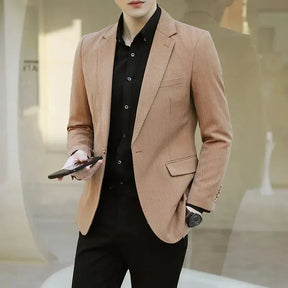 Blazer Masculino Piannaro PN190 com design moderno e versátil.