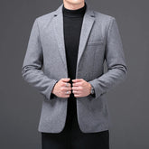 Blazer Masculino Piannaro PN188 em tecido leve e corte moderno.