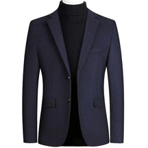 Blazer Masculino Slim Fit Piannaro PN027 em tecido premium e modelagem ajustada.