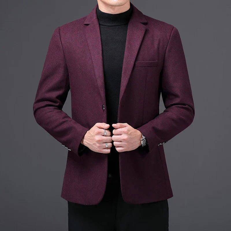 Blazer Masculino Piannaro PN188 em tecido leve e corte moderno.