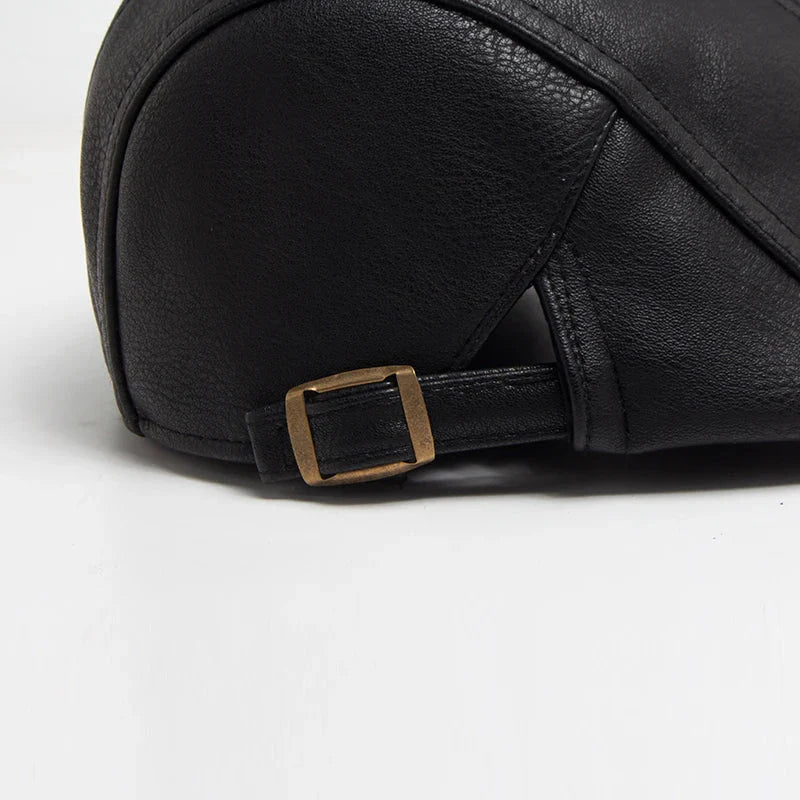 Boina Masculina Inglesa de Couro Piannaro PN375 em couro premium.
