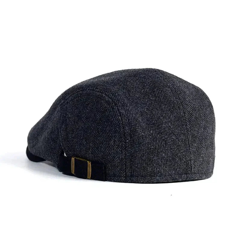 Boina Masculina Italiana Piannaro PN368 em cores clássicas e design sofisticado.