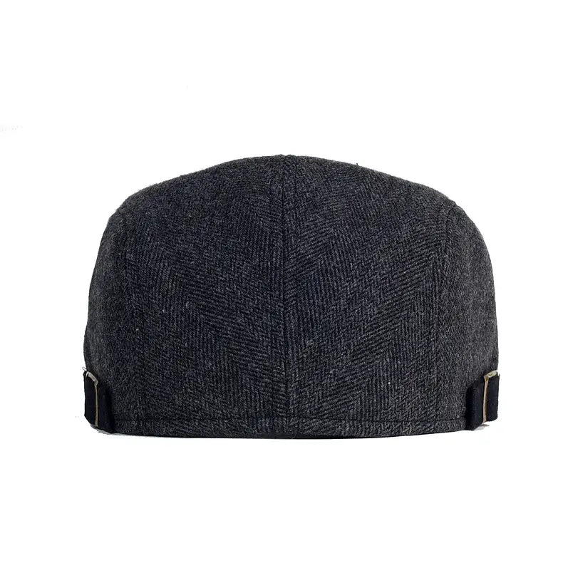 Boina Masculina Italiana Piannaro PN368 em cores clássicas e design sofisticado.