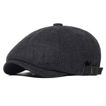 Boina Masculina Italiana Piannaro PN372 em cores clássicas e design elegante.