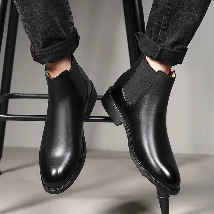 Bota Chelsea em couro masculina Piannaro PN279 com design clássico e elegante.