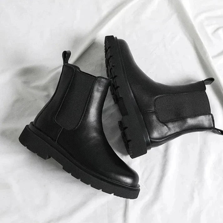 Bota Chelsea Masculina de Cano Alto Piannaro PN286 em couro premium.