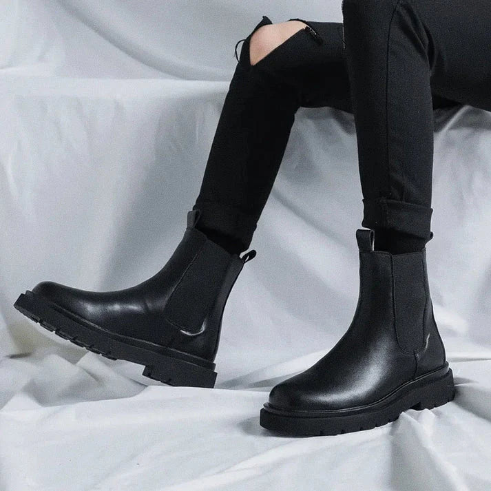 Bota Chelsea Masculina de Cano Alto Piannaro PN286 em couro premium.