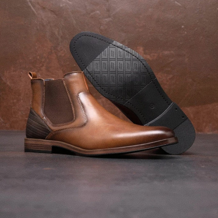 Bota Chelsea Masculina Piannaro PN294 com design clássico e sofisticado.