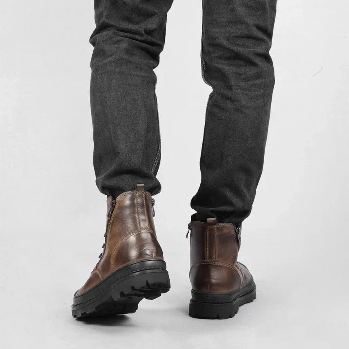 Bota Coturno em Couro Masculino Piannaro PN295 com design robusto e moderno.