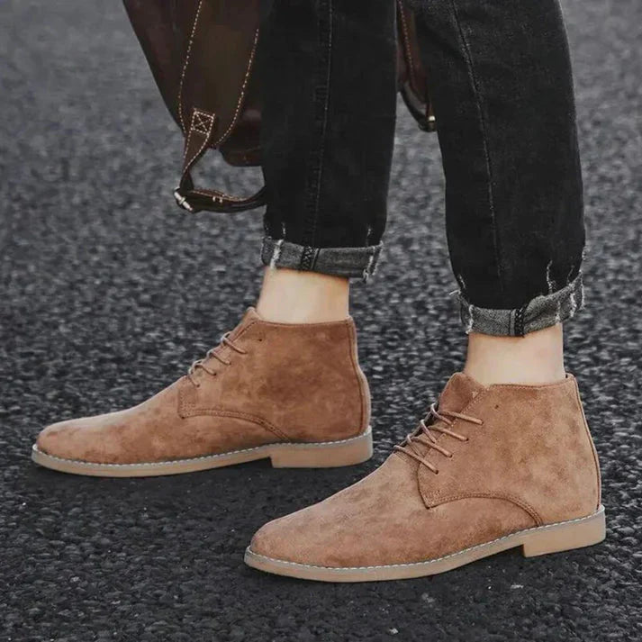 Bota de Camurça Masculina Piannaro PN261 com design clássico e elegante
