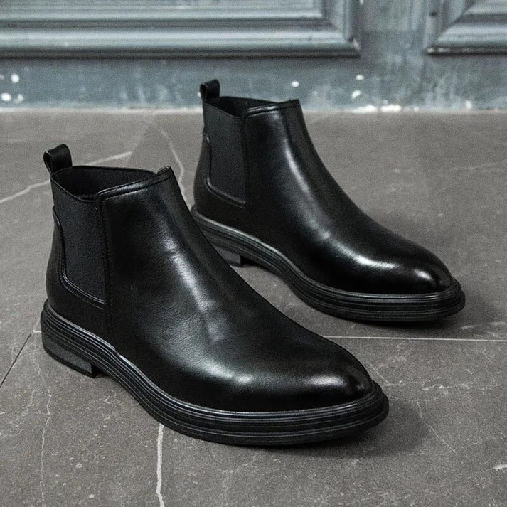 Bota Masculina Chelsea em Couro Piannaro PN273, elegância e conforto.