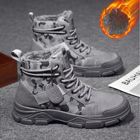 Bota Masculina Piannaro PN048 em couro premium com design moderno.