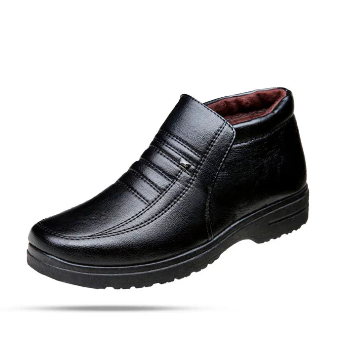 Bota Masculina de Inverno Piannaro PN292 com forro de lã e design elegante.