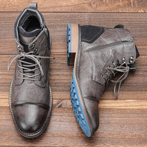 Bota Masculina em Couro Piannaro PN156 com design moderno e confortável.