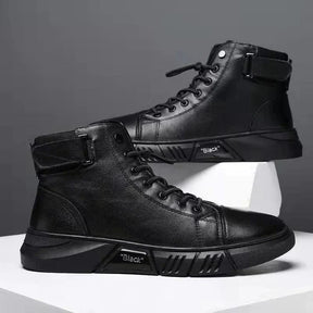 Bota Masculina em Couro Piannaro PN287 em preto, elegante e versátil.