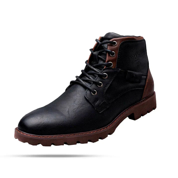 Bota Masculina em Couro Piannaro PN283 com design clássico e resistente.