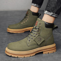 Bota Masculina Piannaro PN155 em design moderno e funcional.