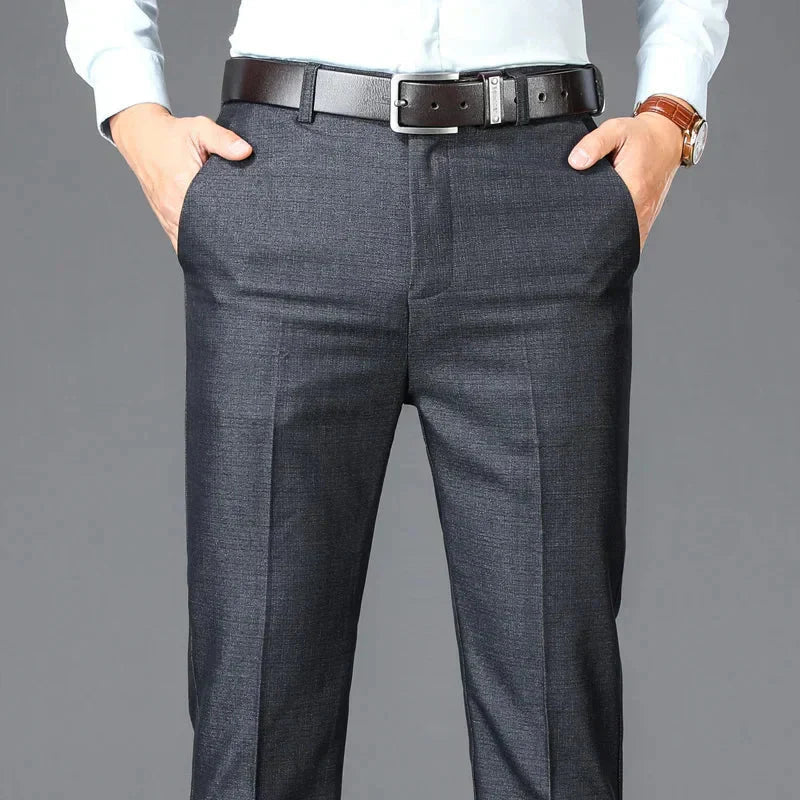 Calça Social Masculina Piannaro PN515 em tecido premium e corte clássico.