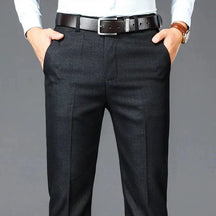Calça Social Masculina Piannaro PN515 em tecido premium e corte clássico.