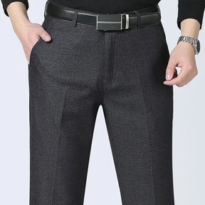 Calça Social Masculina Piannaro PN227 com design slim fit e tecido premium.