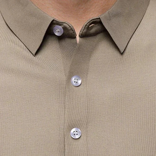 Camisa Polo Manga Comprida Masculina Piannaro PN051 em tecido premium, ideal para ocasiões formais e casuais.