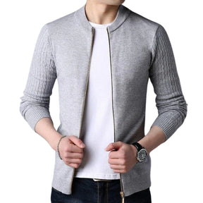 Cardigan Masculino em Lã Piannaro PN389 com design slim fit e zíper.