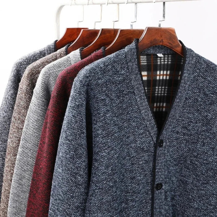 Cardigan Masculino em Lã Piannaro PN380 com design clássico e elegante