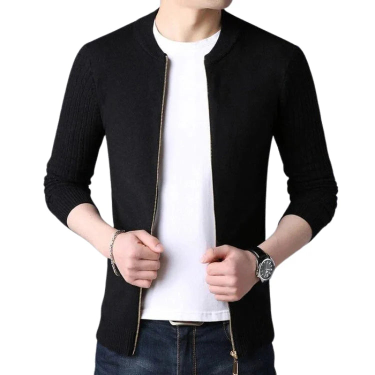 Cardigan Masculino em Lã Piannaro PN389 com design slim fit e zíper.