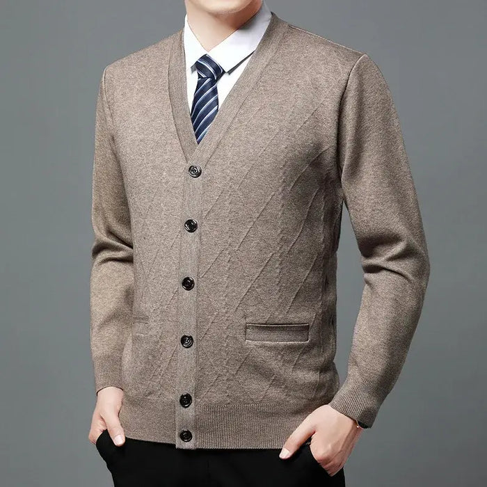 Cardigan Masculino Executivo Piannaro PN387 em lã e poliéster, elegante e confortável.