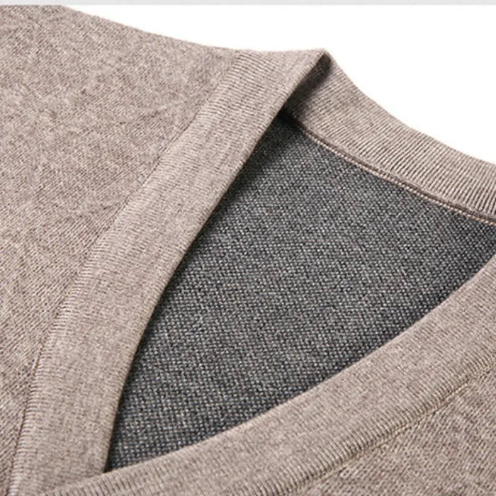 Cardigan Masculino Executivo Piannaro PN387 em lã e poliéster, elegante e confortável.