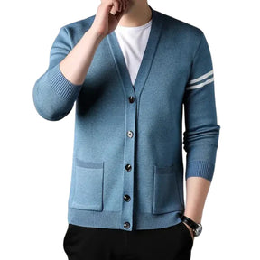 Cardigan Masculino Gola V Piannaro PN383 em cores neutras para estilo versátil.