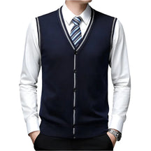 Colete Masculino em Lã Piannaro PN392 com design clássico e botões elegantes.