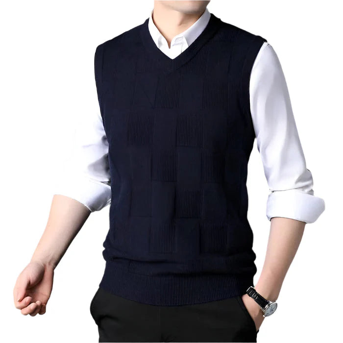 Colete Masculino Tricot Xadrez Piannaro PN399 em tricot premium com padrão xadrez clássico, ideal para eventos casuais e formais.