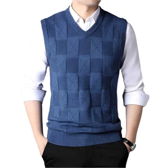 Colete Masculino Tricot Xadrez Piannaro PN399 em tricot premium com padrão xadrez clássico, ideal para eventos casuais e formais.