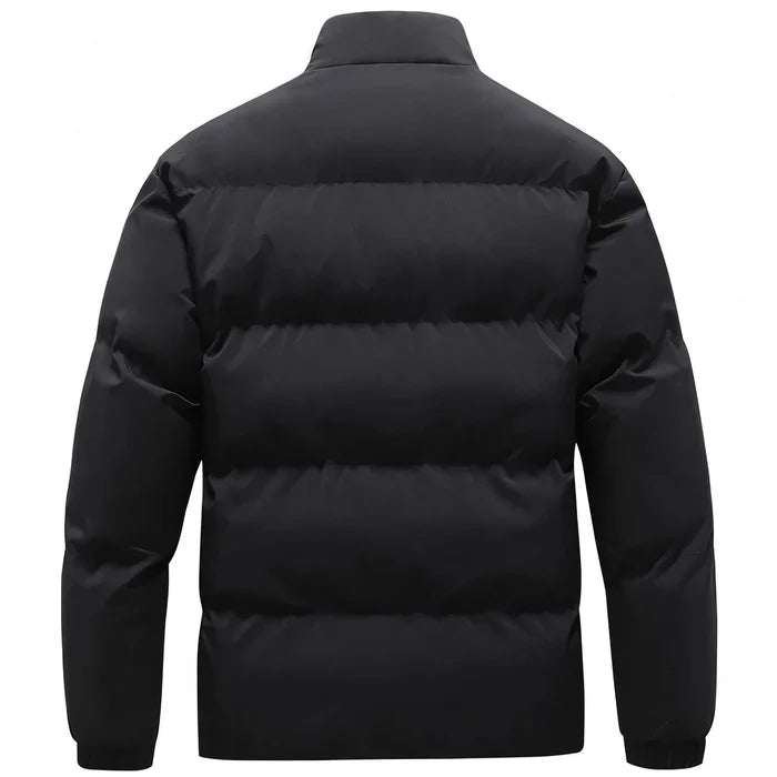Jaqueta Bobojaco Masculina Piannaro PN156 em fundo neutro, destacando seu design sofisticado.