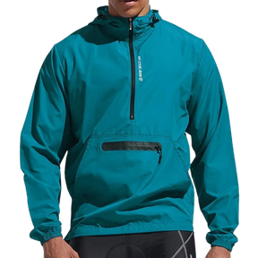 Jaqueta Corta Vento Masculina Piannaro PN139 em ambiente urbano.