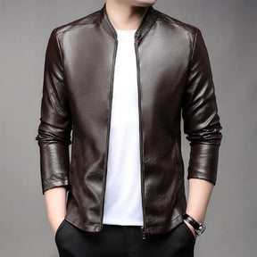Jaqueta De Couro Masculina Piannaro PN169 em couro genuíno com design clássico e elegante.