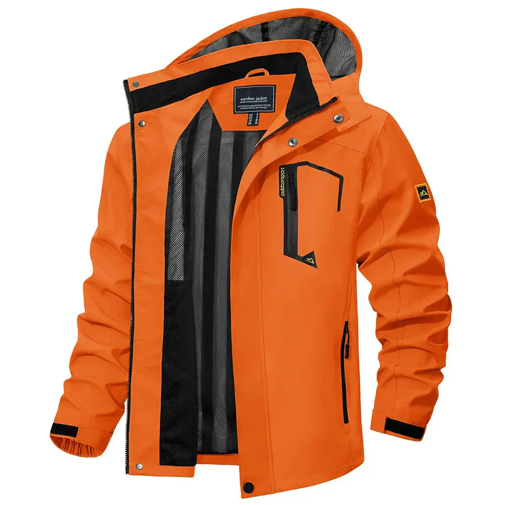 Jaqueta Impermeável Masculina Piannaro PN038 em ambiente urbano.