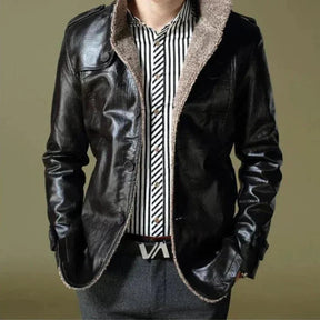 Jaqueta Masculina Forrada Piannaro PN093 com design elegante e funcional.