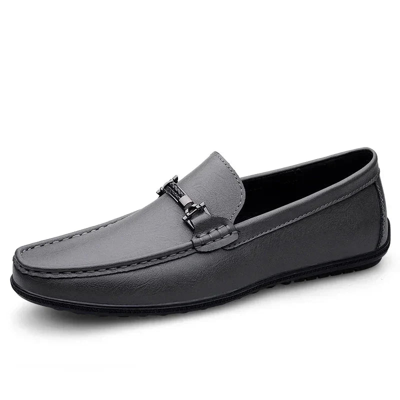 Mocassim Masculino em Couro Piannaro PN042 em design clássico e versátil