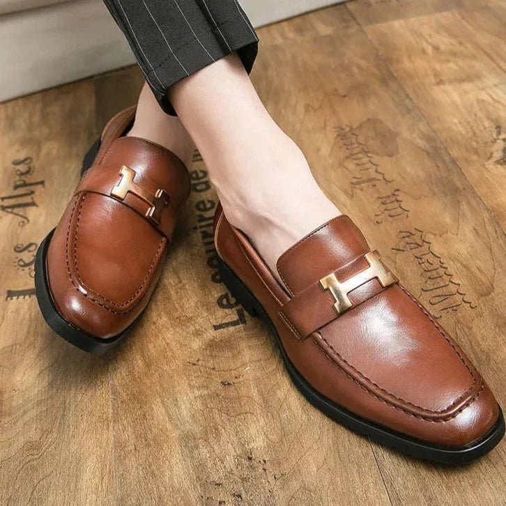 Mocassim Masculino em Couro Piannaro PN045 em couro, elegante e confortável.